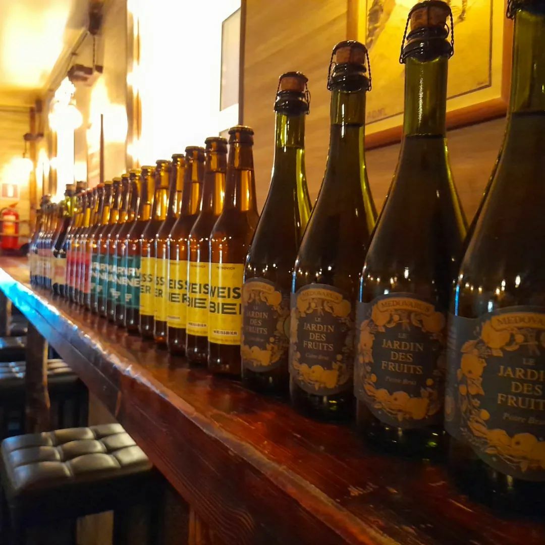 Более 20 видов 